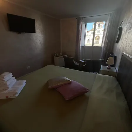 La Finestra Sulla Reggia *
