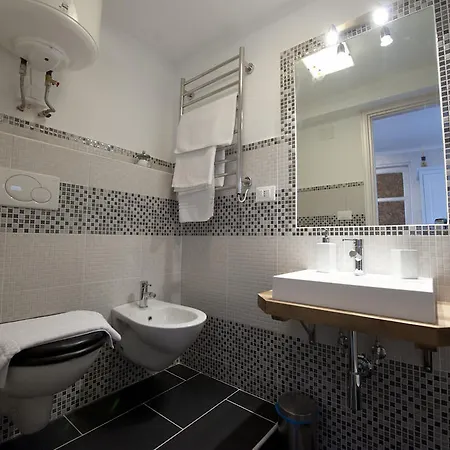 Nocleg ze śniadaniem La Finestra Sulla Reggia 4*