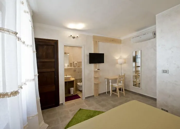 La Finestra Sulla Reggia Bed & Breakfast