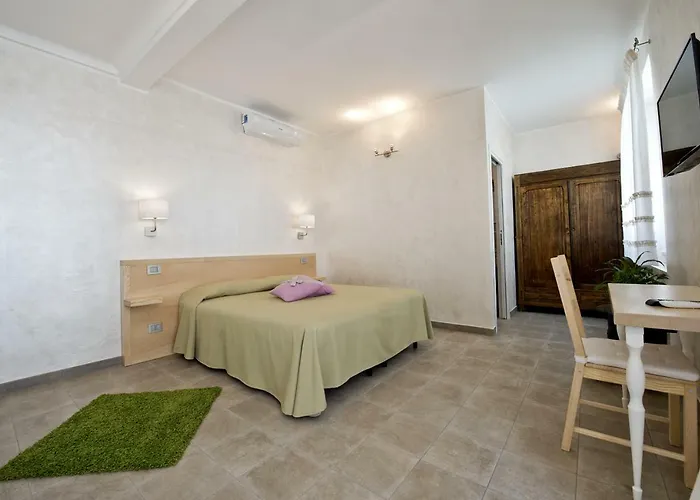 Bed & Breakfast La Finestra Sulla Reggia 4*
